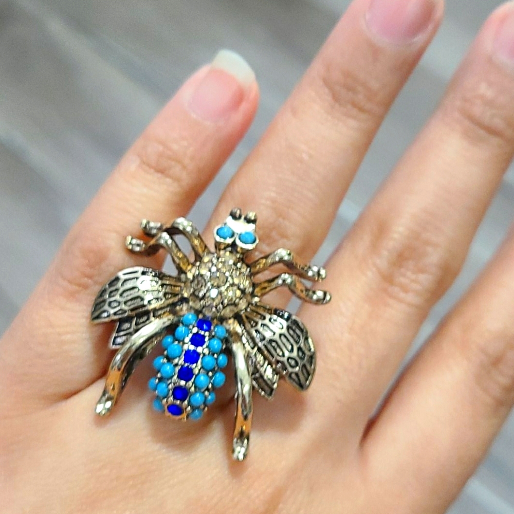Fly Ring size 7 1/2  blue topaz and royal blue